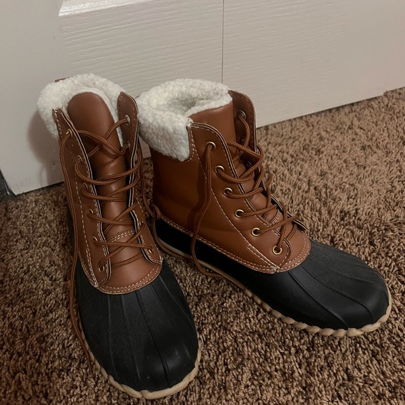 Brown and Black Duck Boots with White Lining - Picture 1 of 1